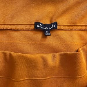 Mustard pencil skirt